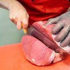 Prevención de Riesgos Laborales en Carnicerías, Charcuterías y Pollerías